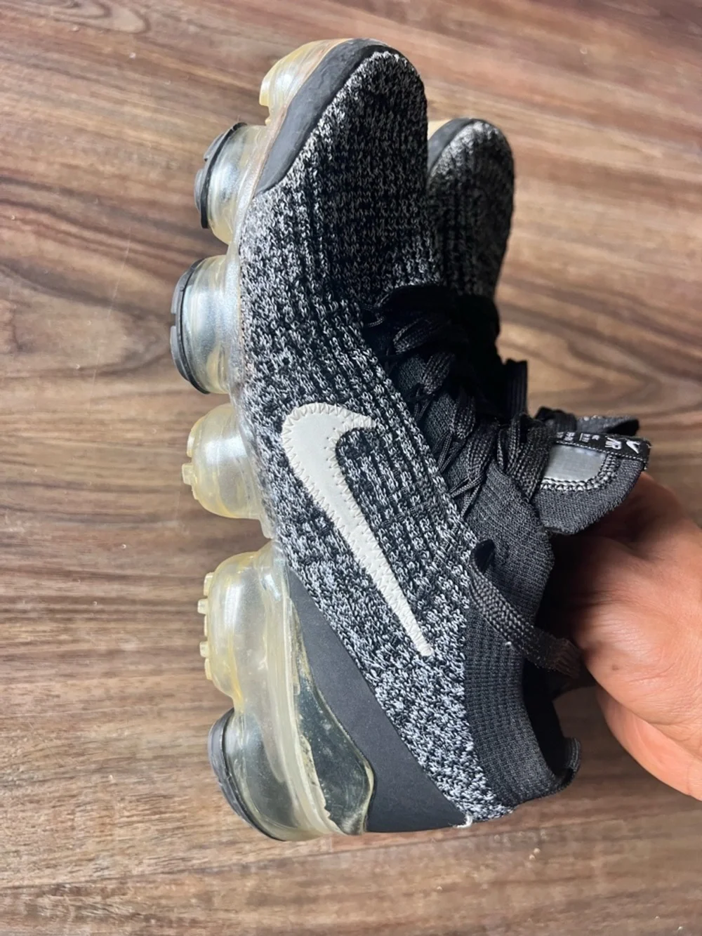 Nike Vapormax Flyknit Oreo Black Gray Running Athletic Shoes Womens 6.5
